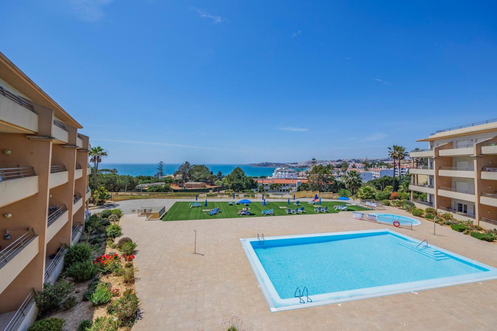 Algarve Beach Apartments Албуфейра Экстерьер фото